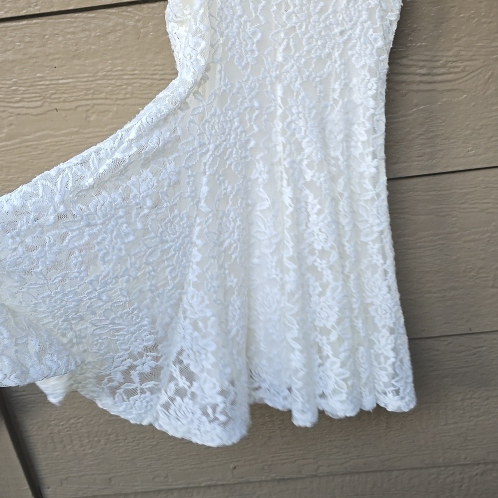 American Eagle Coquette Cream Lace skater Dress with Adjustable Straps Sz Small - Picture 6 of 6